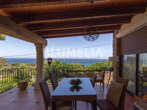 Mediterrane villa met uitzicht op zee te koop in Las Rotas, Dénia