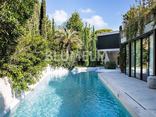 Exclusiva villa de lujo a 400 metros de la playa en venta en Alicante