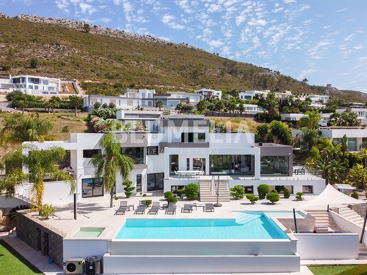 Villa de luxe exclusive de style moderne à vendre à Javea