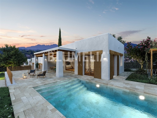 New Ibizan style villa for sale 3 km from the beach of El Arenal in Jávea