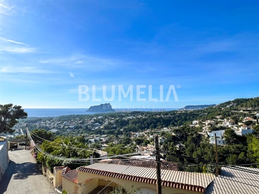 Villa de style Ibizan avec vue sur la mer à vendre à Benissa