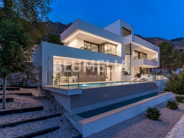 Luxury villa with 360º sea views for sale in the Sierra de Altea