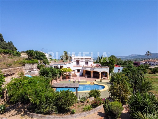 Privileged finca with 400 years of history for sale in Jesús Pobre