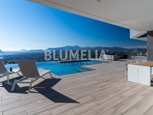Exclusieve luxe villa met ongelooflijk uitzicht op zee te koop in Benitachell