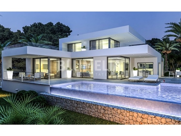 Modern luxury villa on the 1st line of the beach for sale in Dénia