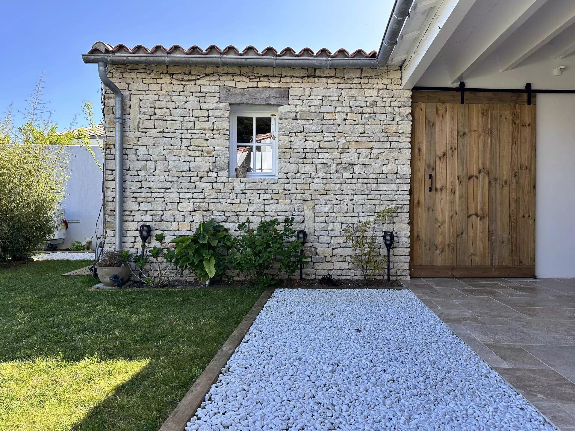 Maison rétaise de plain-pied à La Flotte
