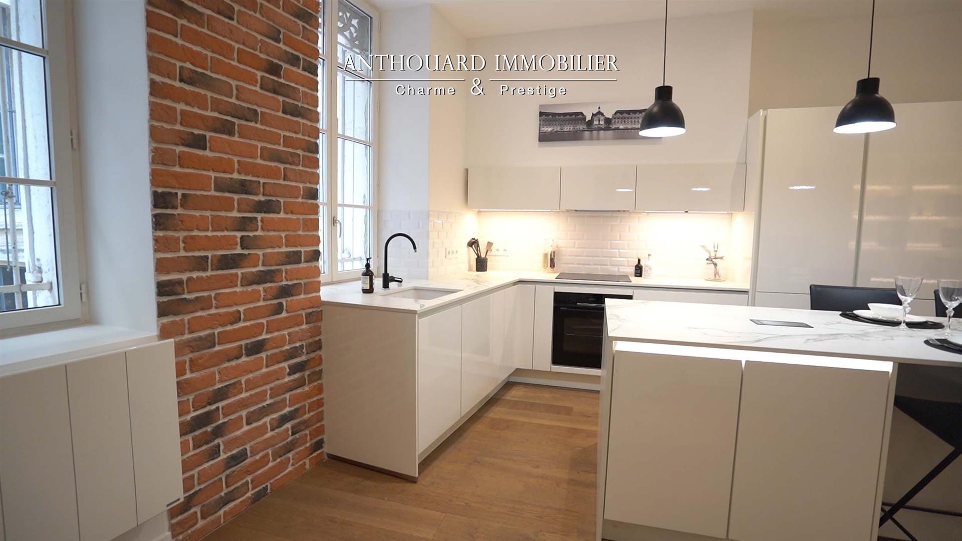 Beautiful apartment in the Golden Triangle