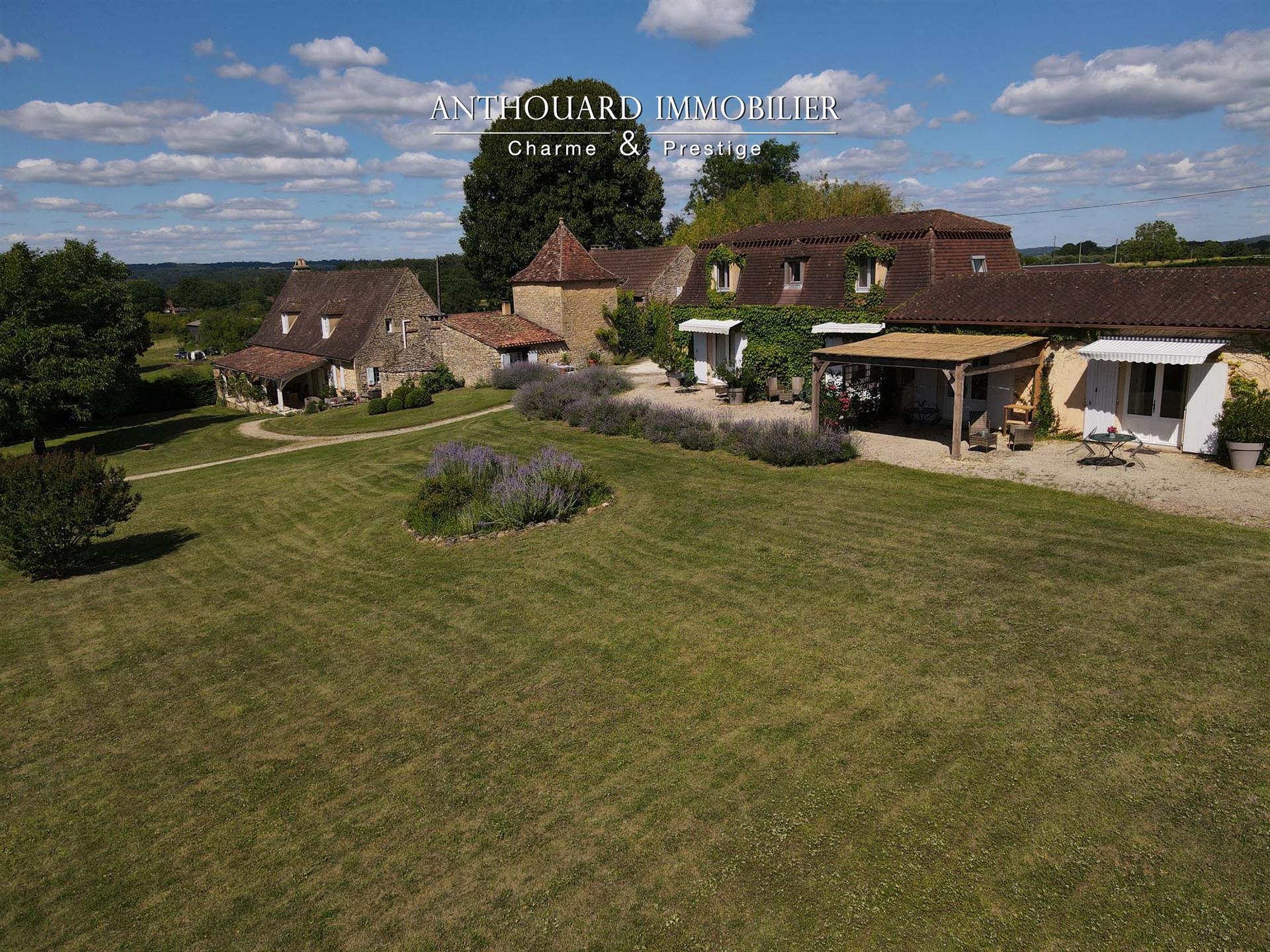 Charming estate, Gîte, swimming pool