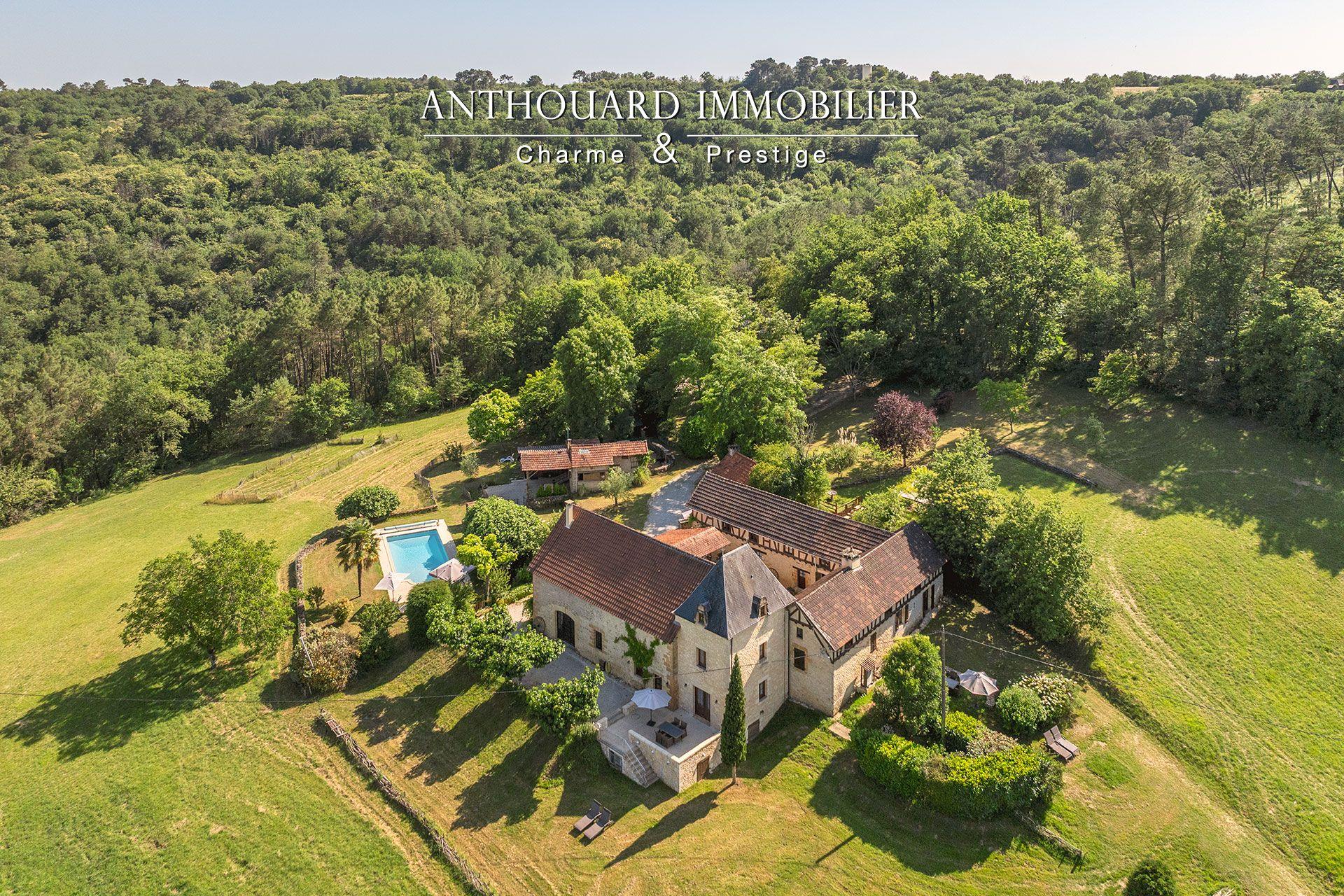 Remarkable charming residence on 26ha