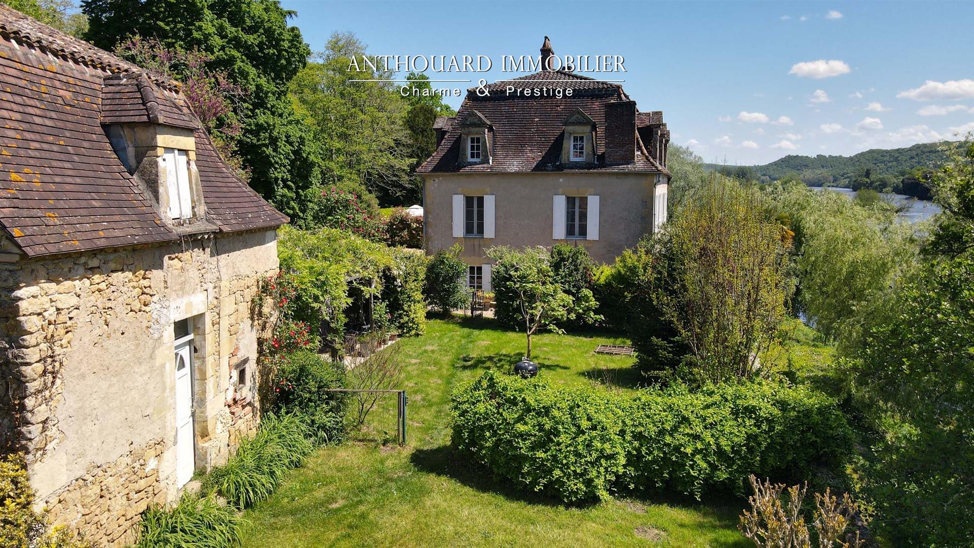 Superb Maison de Maître and its Gîtes