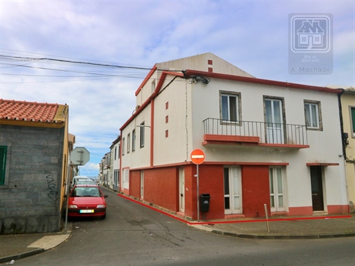 Sale Of House With Commerce - São Pedro, Ponta Delgada, São Miguel Island, Azores