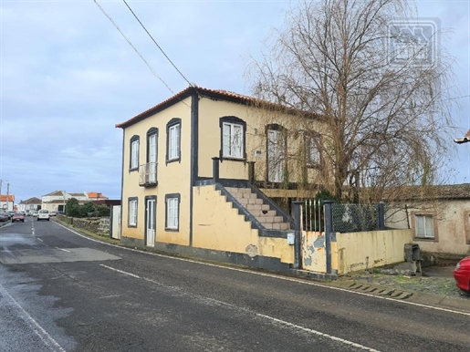 House / House T3 for Sale in Lajes, Praia da Vitória, Terceira Island, Azores