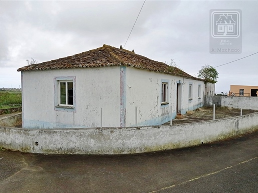 Vente De Maison / Maison à rénover - São Brás, Praia da Vitória, Île de Terceira, Açores
