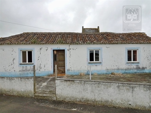 Sale Of House / House to renovate - São Brás, Praia da Vitória, Terceira Island, Azores