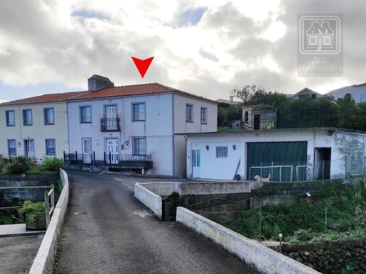 Sale Of Large Villa / House - Lajes das Flores, Flores Island, Azores