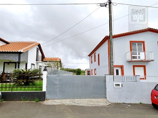 Vente De Maison / Maison Individuelle - Lajes, Praia da Vitória, Île Terceira, Açores