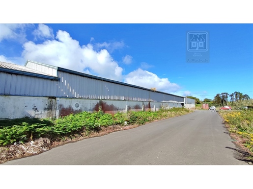 Sale of Warehouse to rehabilitate - Rabo de Peixe, Ribeira Grande, São Miguel Island, Azores