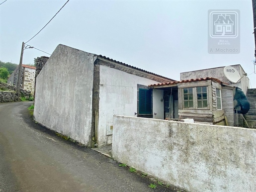 Venda de Casa/Moradia na Lomba, Lajes das Flores, Ilha das Flores, Açores