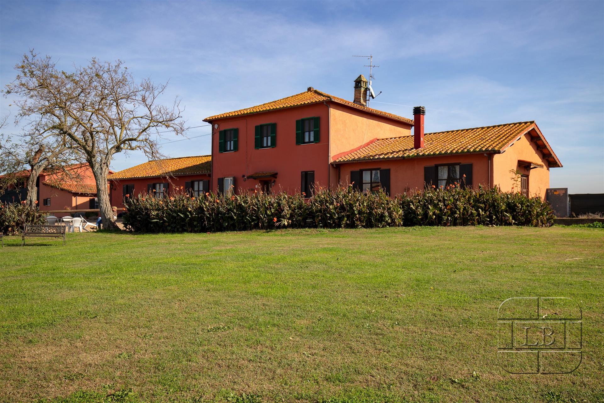 Exclusive and Historic 80-Hectare Estate with Stables in Rome