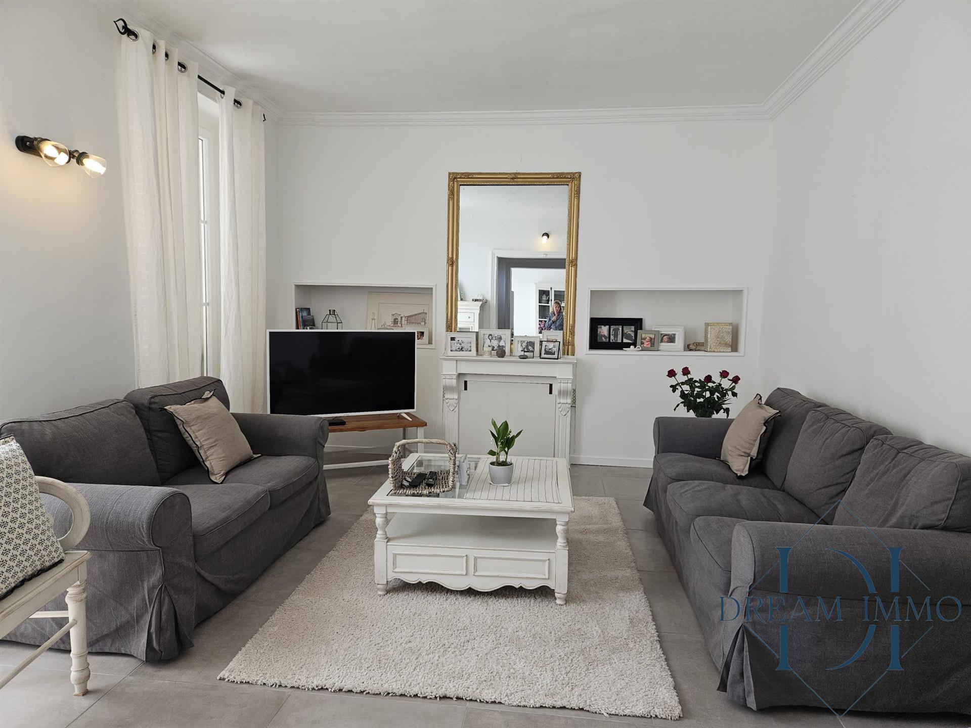 4 bedroom villa and loft 100 m² in the heart of the village