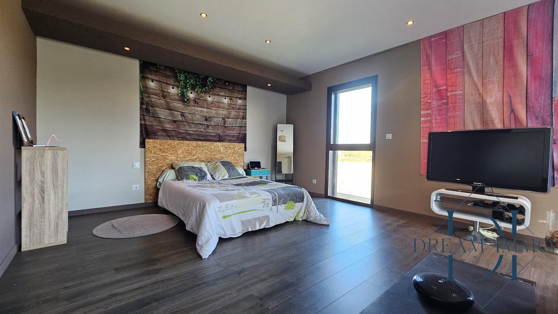 Bright and warm country house 235 m² living space