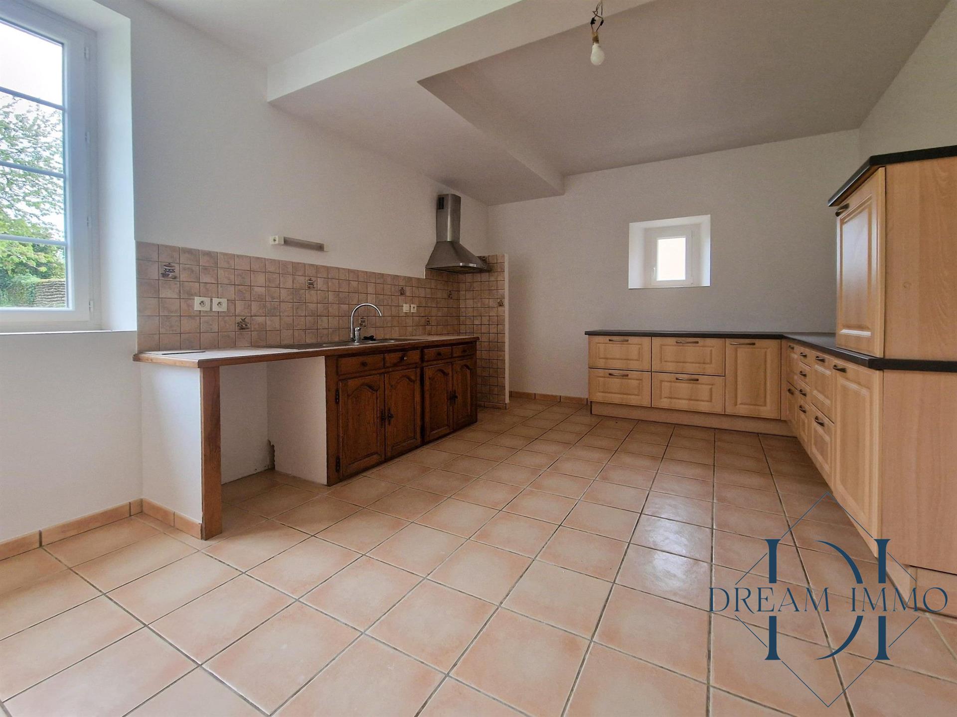 Compra: Vivenda (65700)