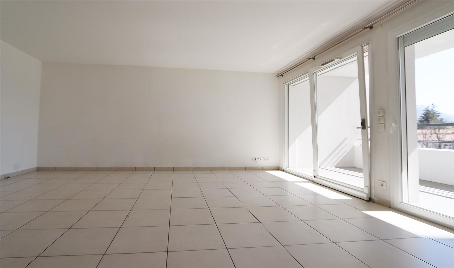 Cumpărare: Apartament (74000)