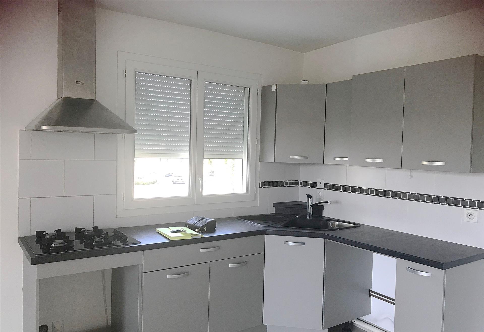 Cumpărare: Apartament (74000)