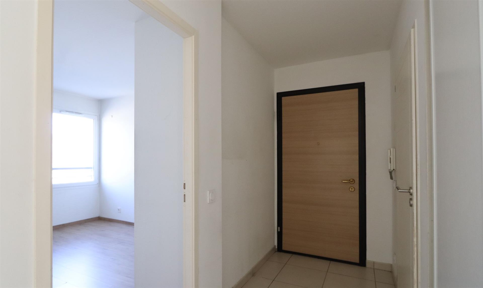Cumpărare: Apartament (74000)