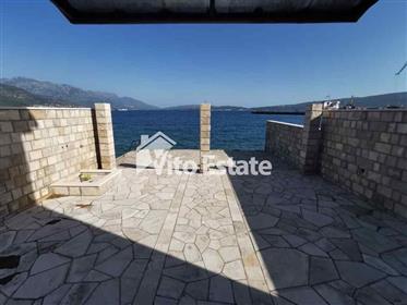 Villa avec sa propre jetée et son propre accès à la mer à Bijela, Herceg Novi