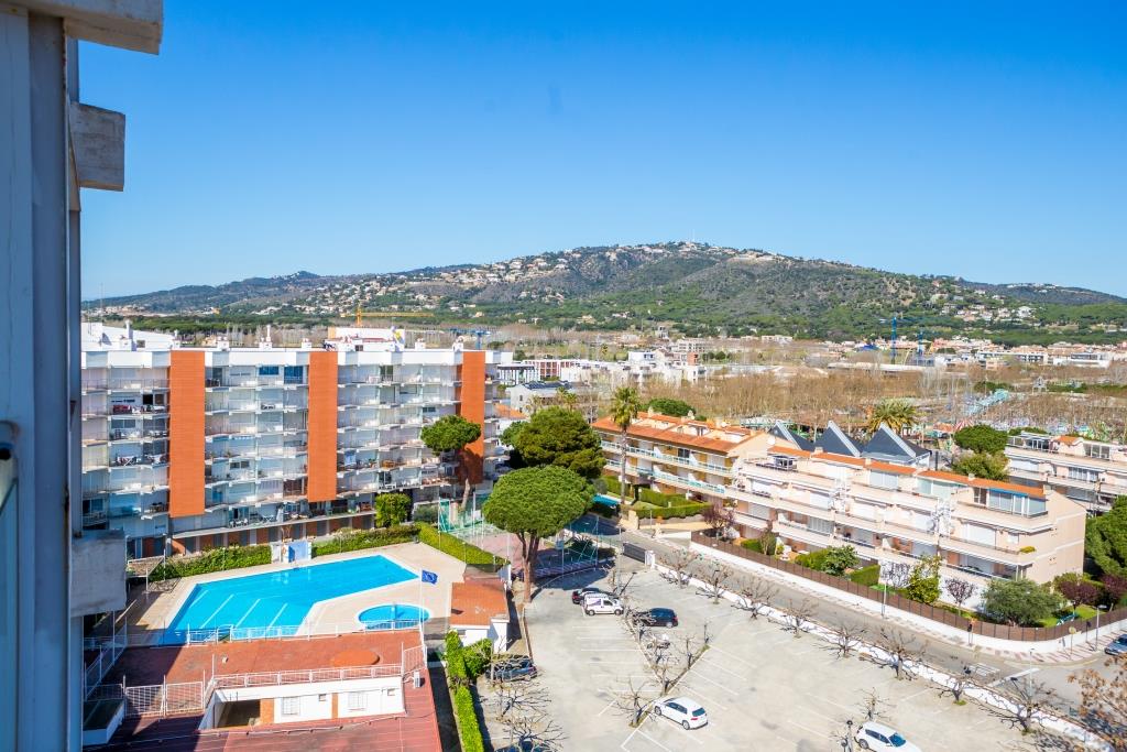 Immo Platja D'aro presents this beautiful and bright apartment in Playa de Aro: