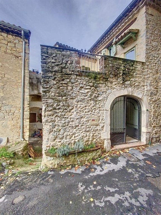 Atypical house with character between Nîmes and Alès