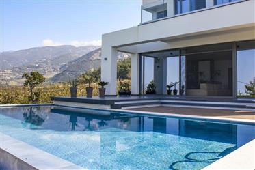 Luxury Villa 292 Sq.M.-Patras