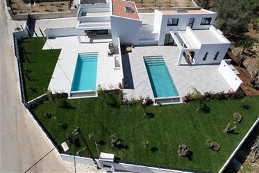 2 Villas de Luxe Nouvellement Construites Nidri Lefkada