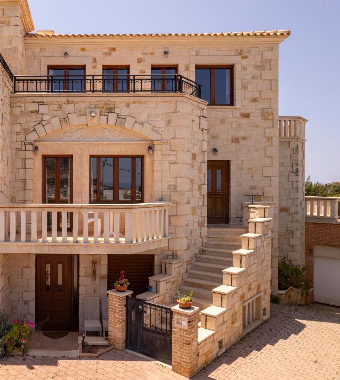 Drie luxe stenen villa's 850 m² Chersonissos
