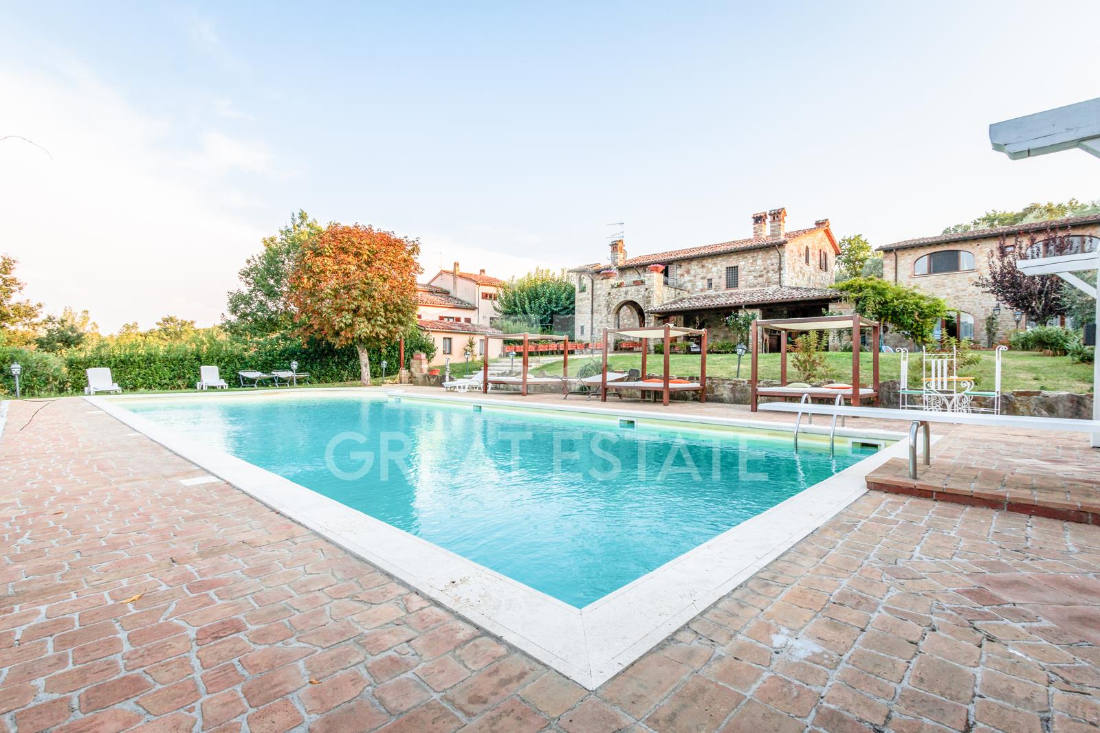 Purchase: House (06059)