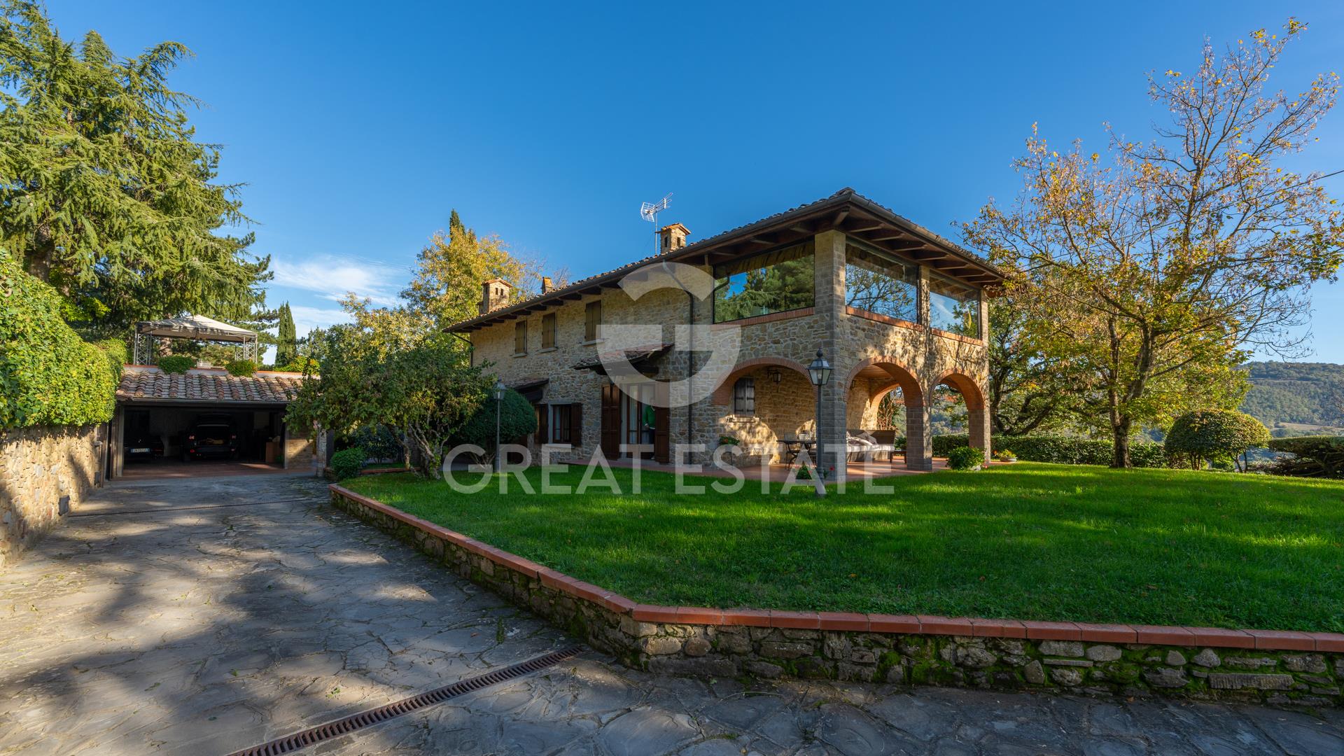Purchase: House (52100)