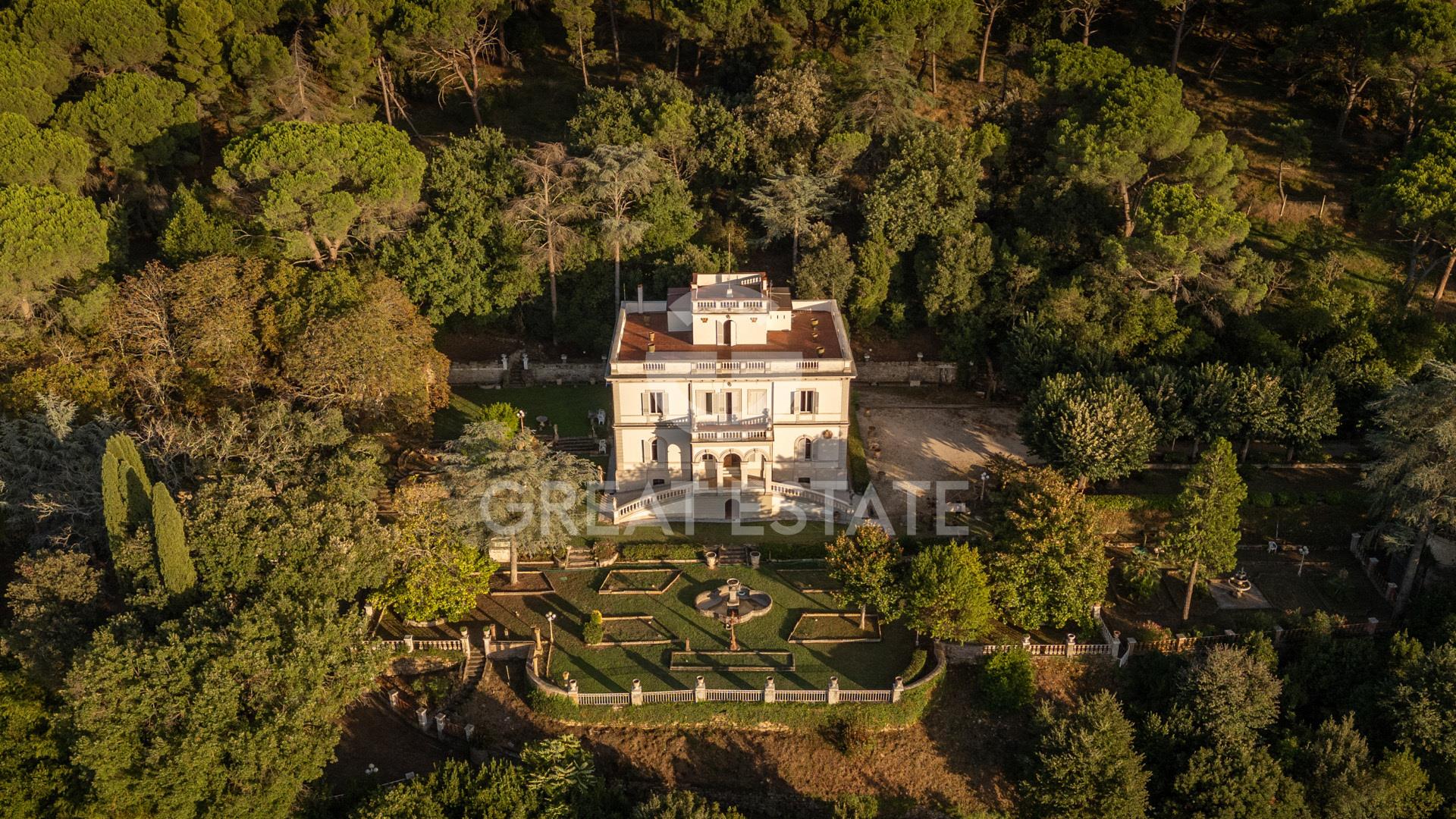 Purchase: House (06063)