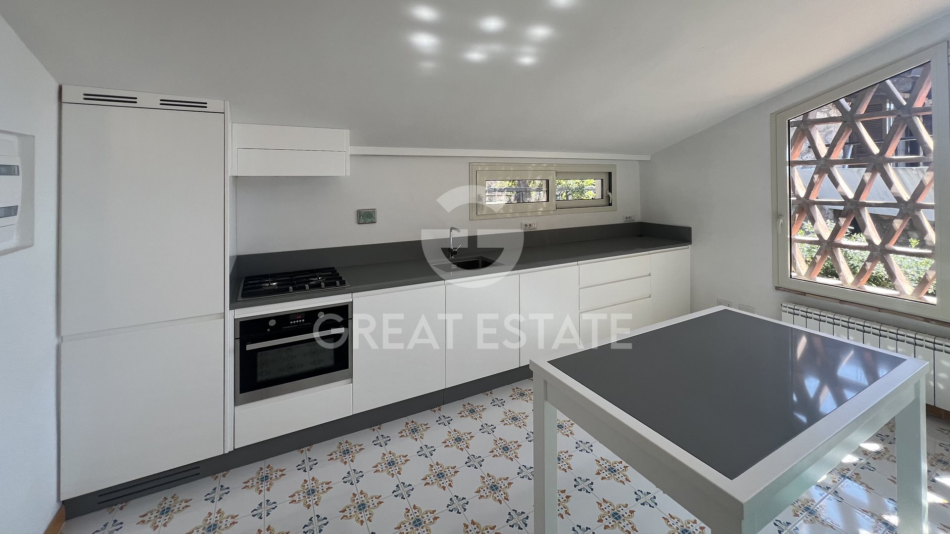 Purchase: House (58019)