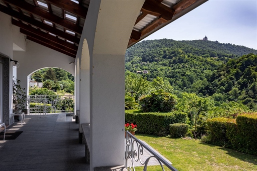 Villa individuelle de 680 m2 à San Mauro Torinese