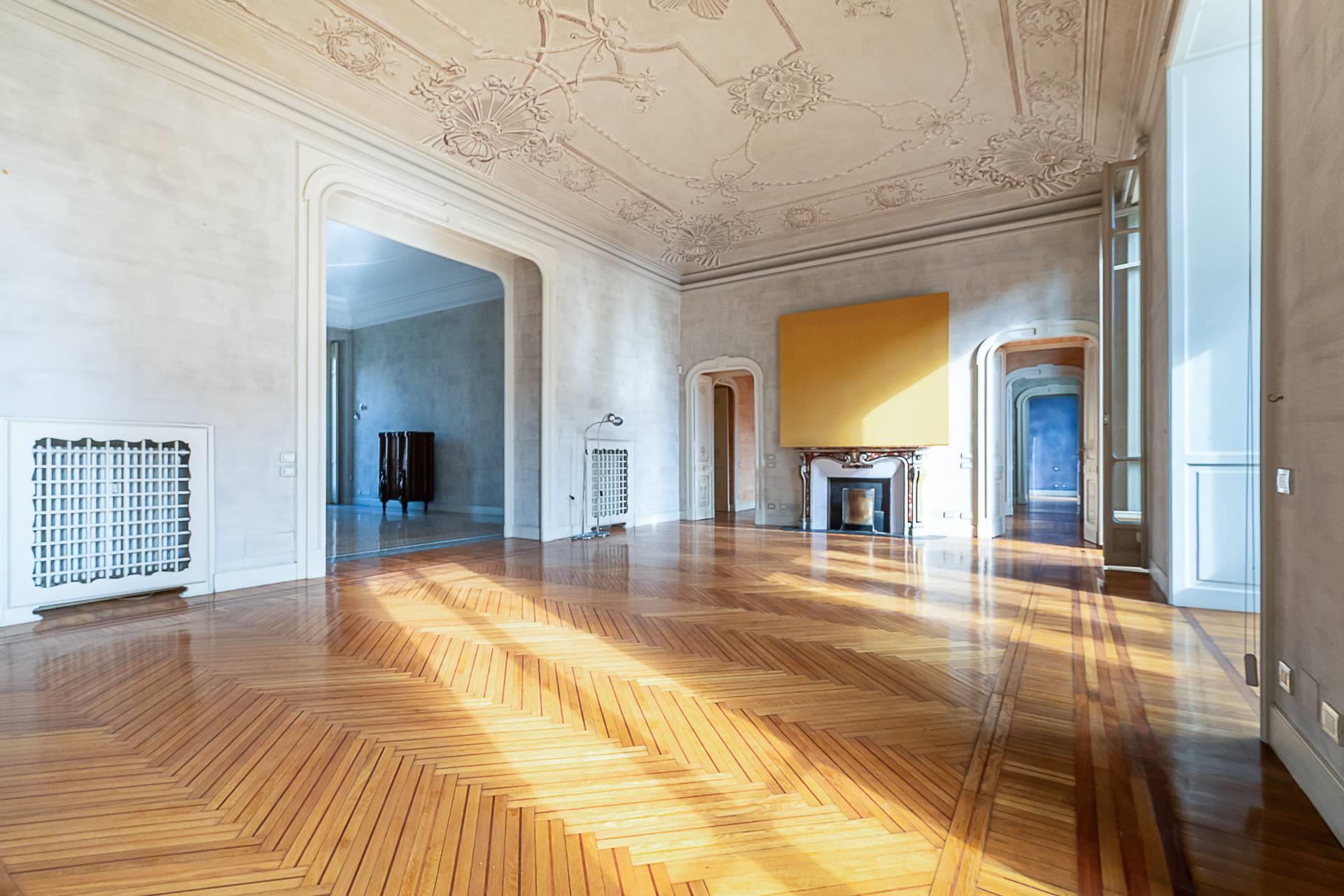 Apartment 407 m2 in Torino
