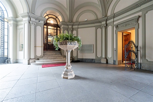 Apartment 196 m2 in Torino