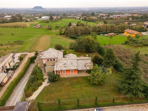 Villa singola di 359 m2 a Bagnolo Piemonte