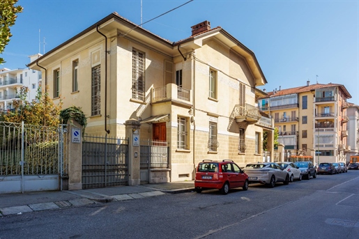 Maison jumelée de 212 m2 à Turin