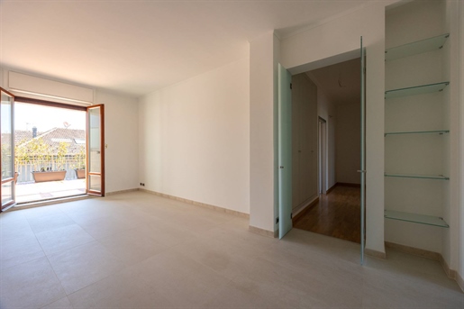 Penthouse / Grenier de 99 m2 à Turin