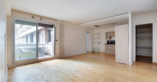 Apartment 73 m2 in Paris