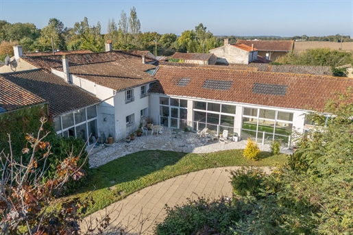 Bourgeois style house