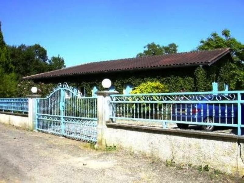 Charmosa propriedade rural de 5 quartos com amplos jardins e estábulos