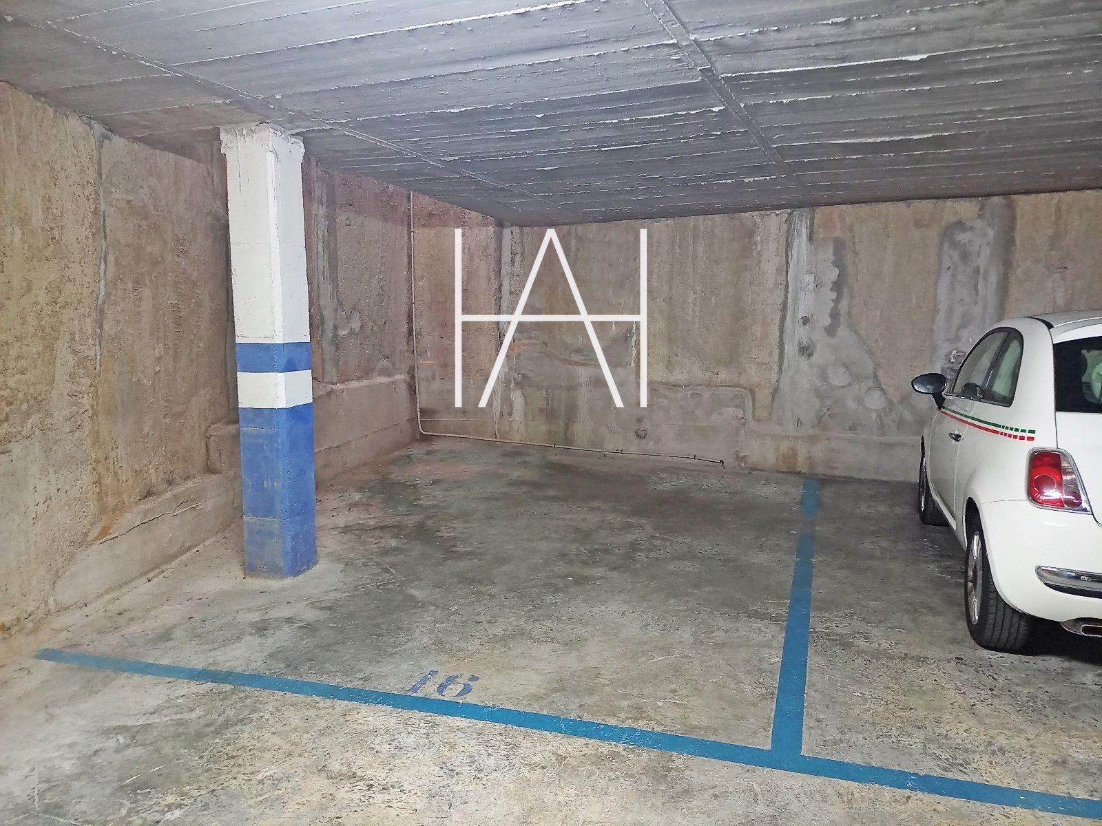 Spacious Parking Space in El Masnou