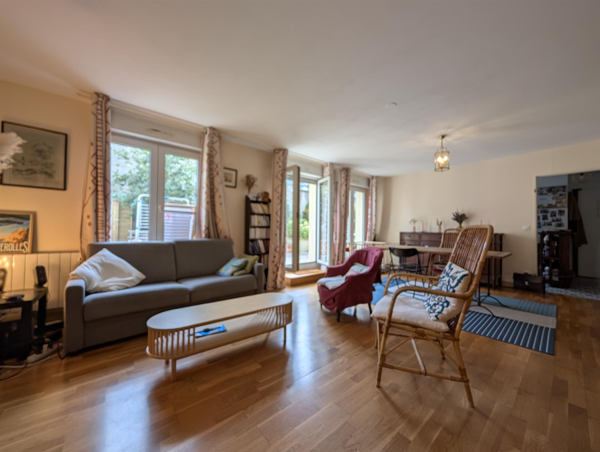 Apartment for sale with large terrace Orléans center